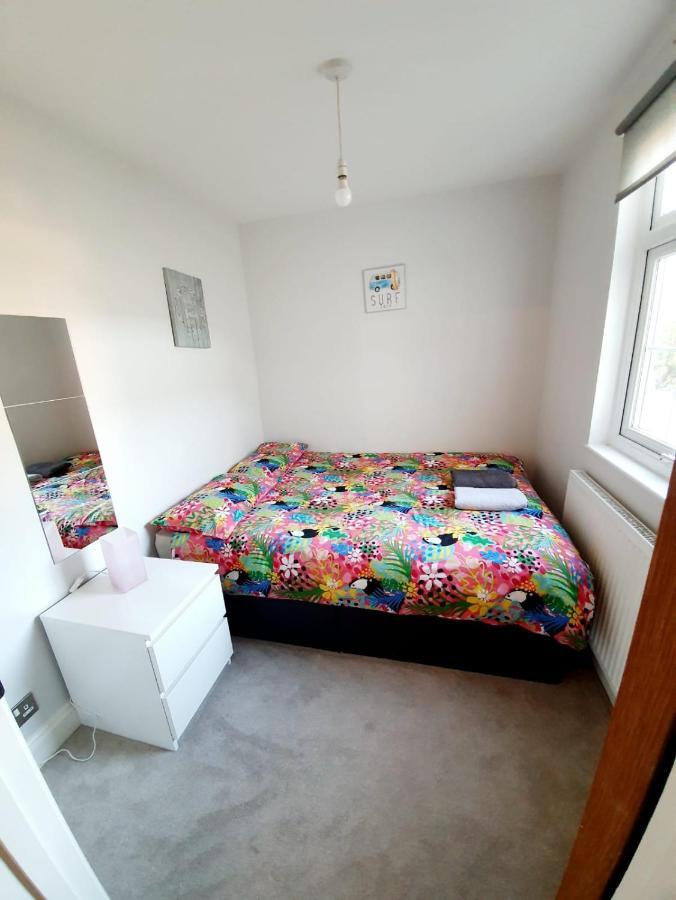 Beautiful 3 Bedroom House At The Sea Front - Amazing Location Southend-on-Sea Eksteriør billede