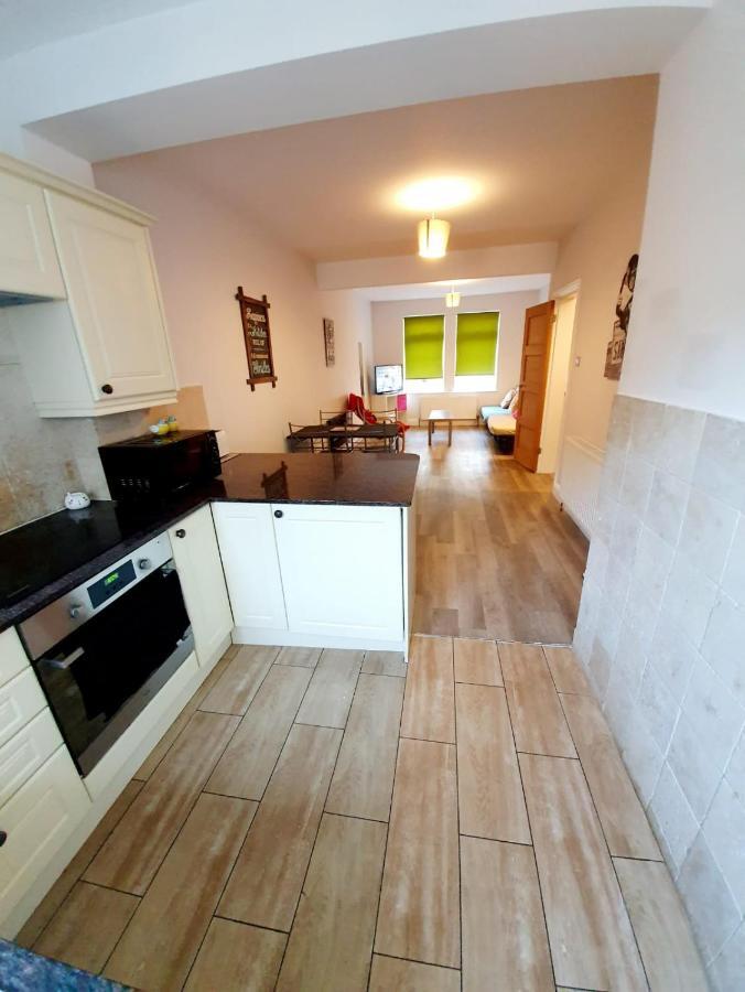 Beautiful 3 Bedroom House At The Sea Front - Amazing Location Southend-on-Sea Eksteriør billede